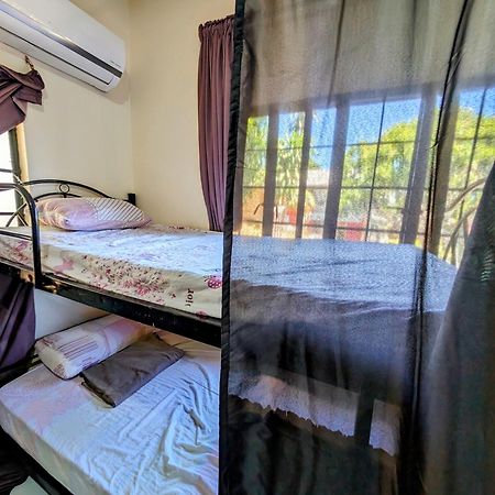 Screaming Gecko Hostel Busuanga Exterior photo