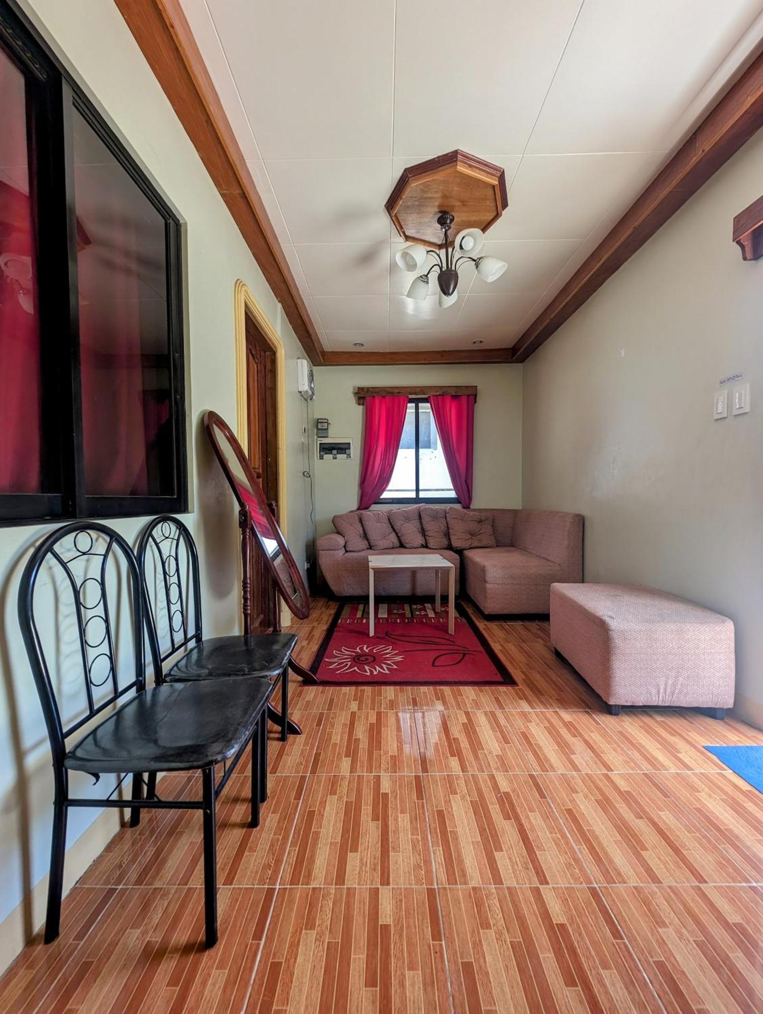 Screaming Gecko Hostel Busuanga Exterior photo